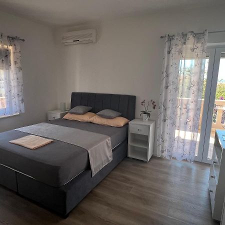 Apartments Villa Zdrava Τρογκίρ Εξωτερικό φωτογραφία