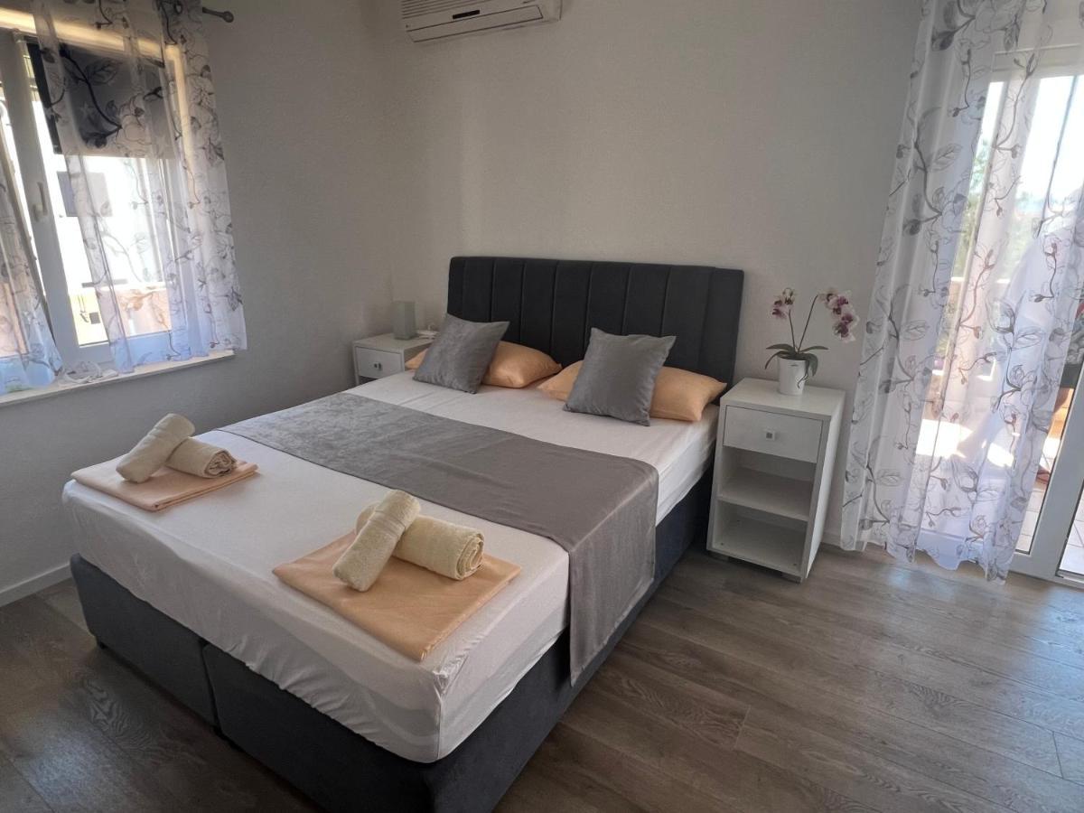 Apartments Villa Zdrava Τρογκίρ Εξωτερικό φωτογραφία